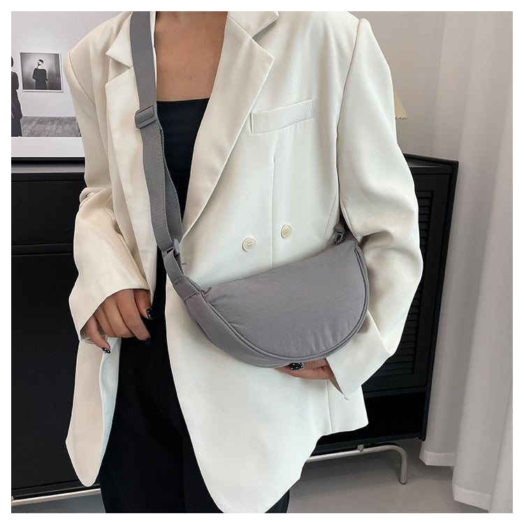 ✨Mini Crescent - shaped Crossbody Bag