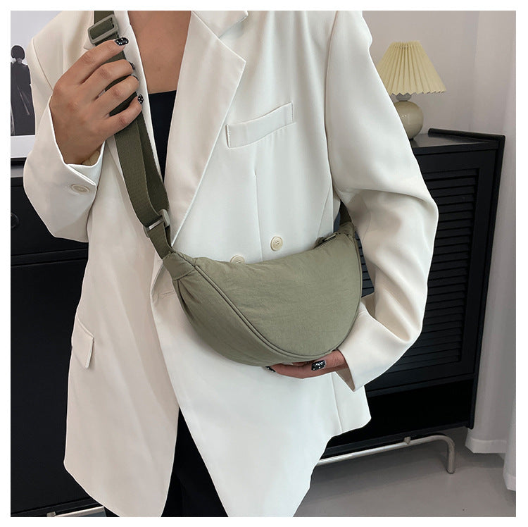 ✨Mini Crescent - shaped Crossbody Bag